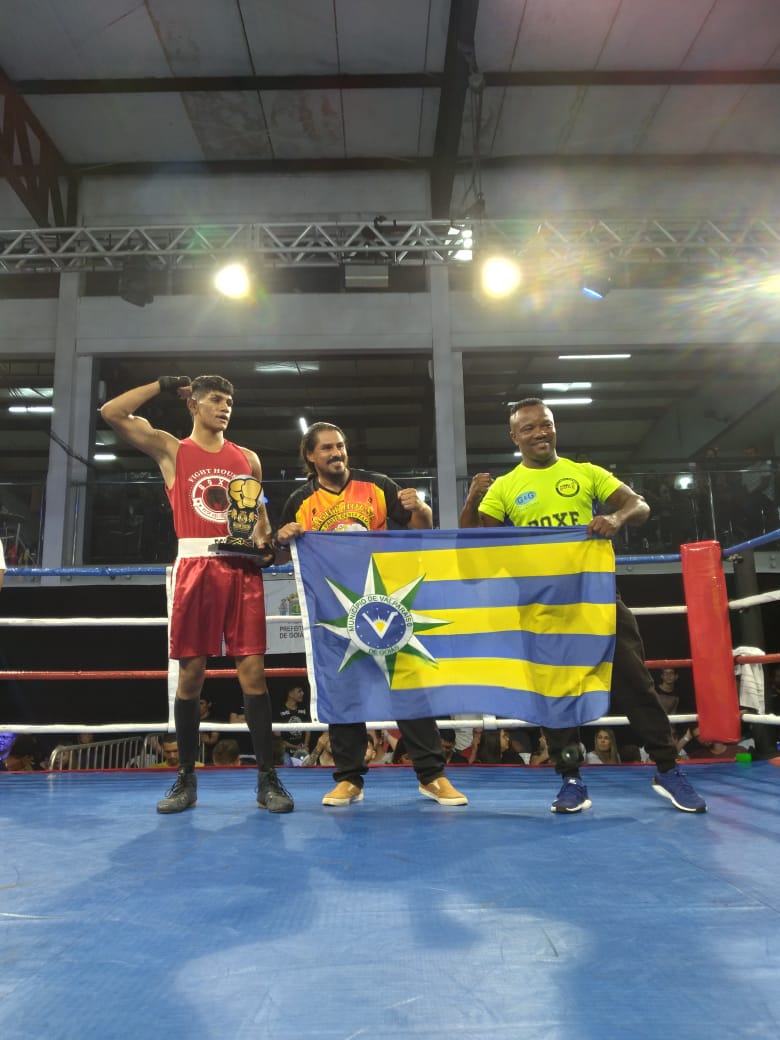 Atletas valparaisenses conquistam medalha de ouro em campeonato de boxe