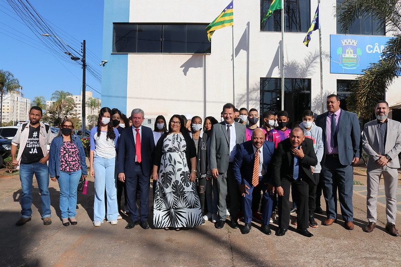 NA PRIMEIRA SESSÃO ORDINÁRIA DO 2º SEMESTRE, CÂMARA DE VALPARAÍSO RECEBE VISITA DOS ALUNOS DA ESCOLA MUNICIPAL CASINHA FELIZ