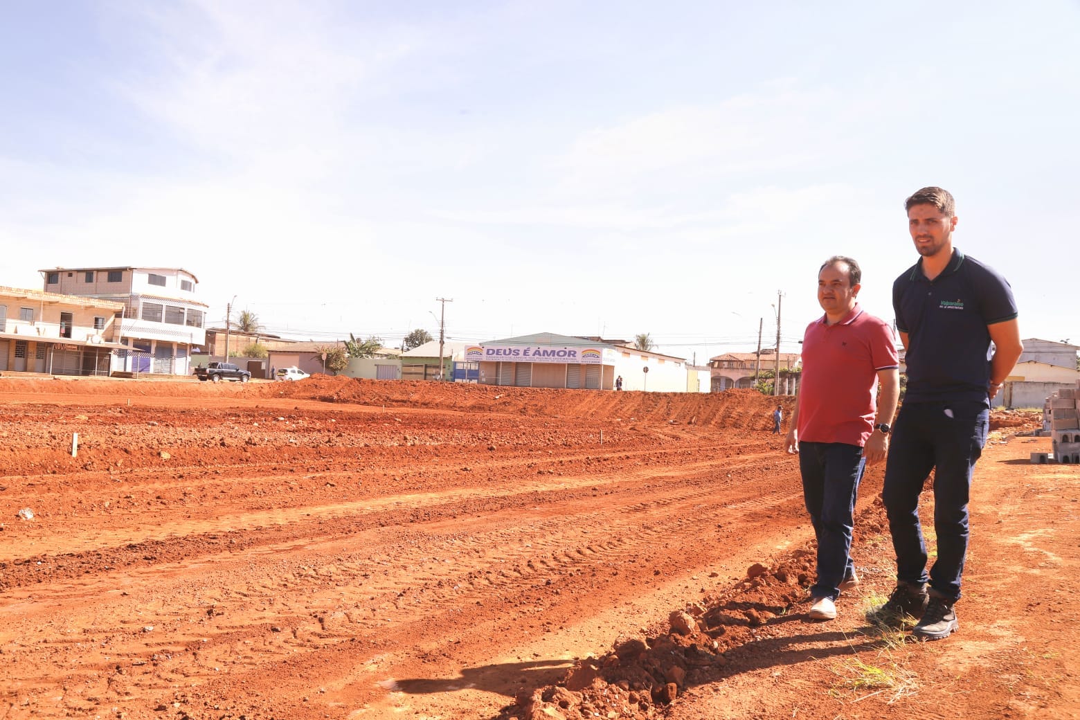 CAMPO SINTÉTICO DO BAIRRO JARDIM ORIENTE TEM OBRAS AVANÇADAS