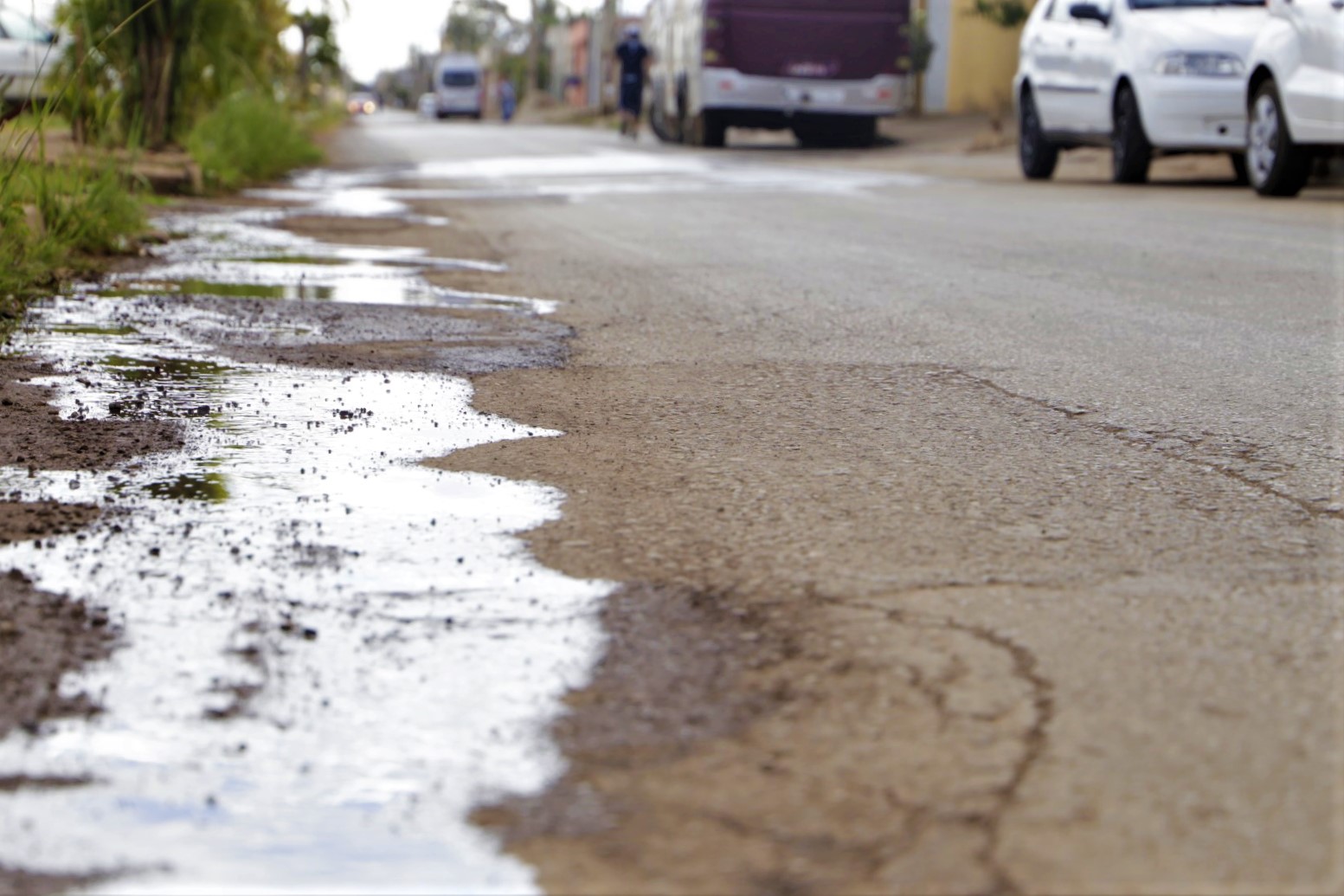 ÁGUA SERVIDA É CRIME AMBIENTAL E PODE CAUSAR PREJUÍZOS À SAÚDE