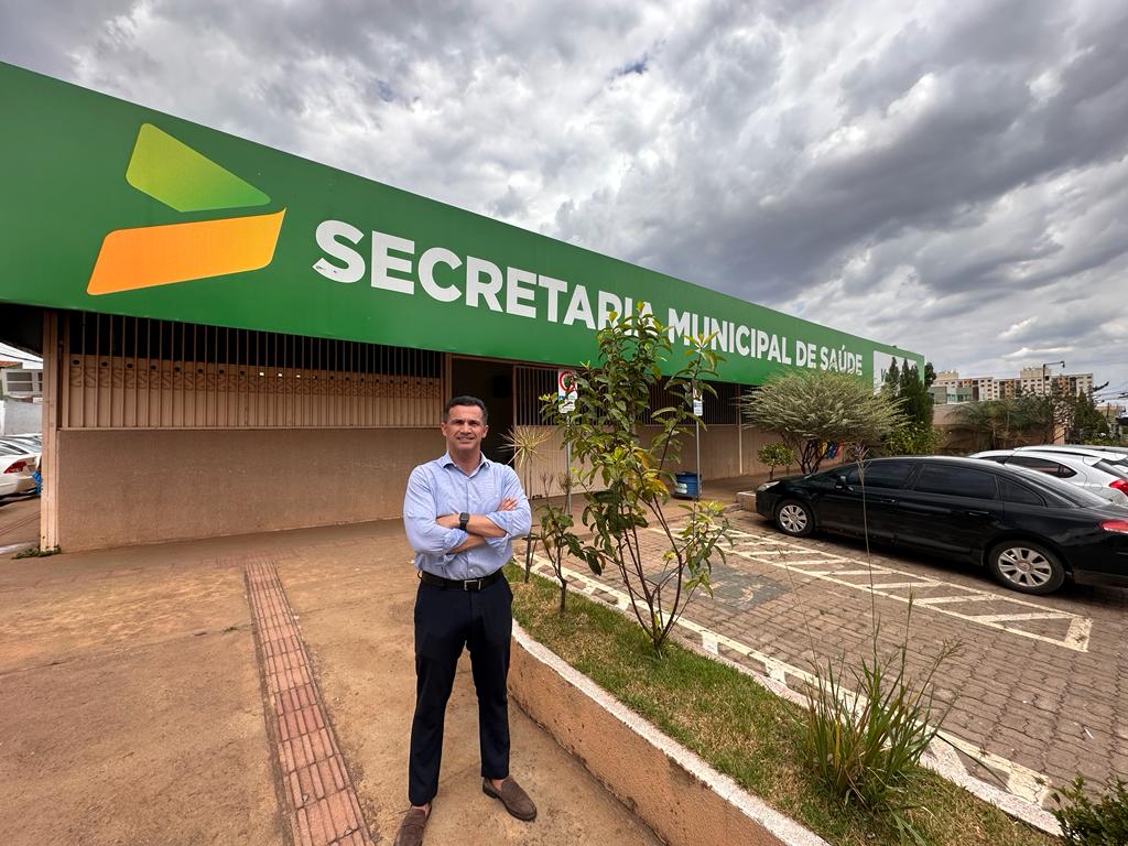 Secretário de Saúde Neomar Camelo Completa 90 Dias de Gestão com Ações Impactantes em Valparaíso de Goiás