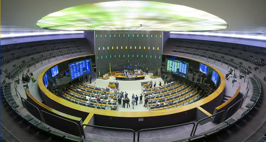 Câmara aprova novas regras para seguro obrigatório de veículos