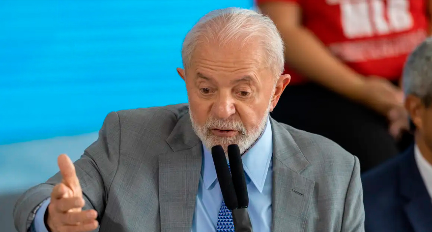 Lula embarca para a Colômbia na terça-feira