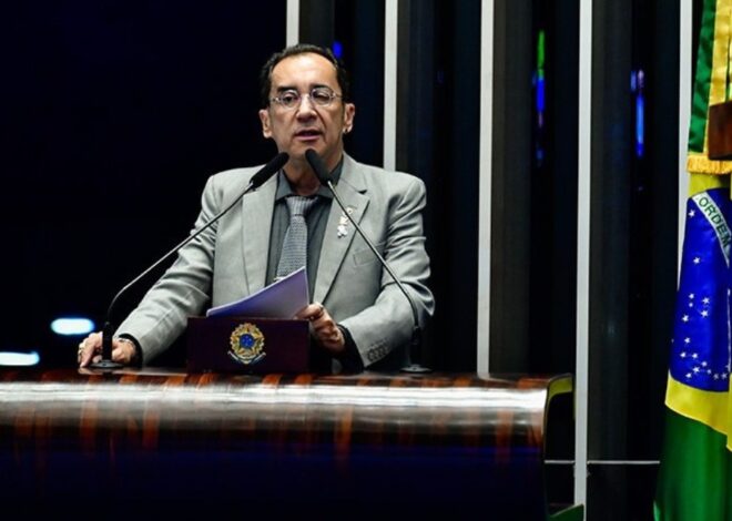 Senador Jorge Kajuru sofre acidente de carro e é hospitalizado em Goiânia