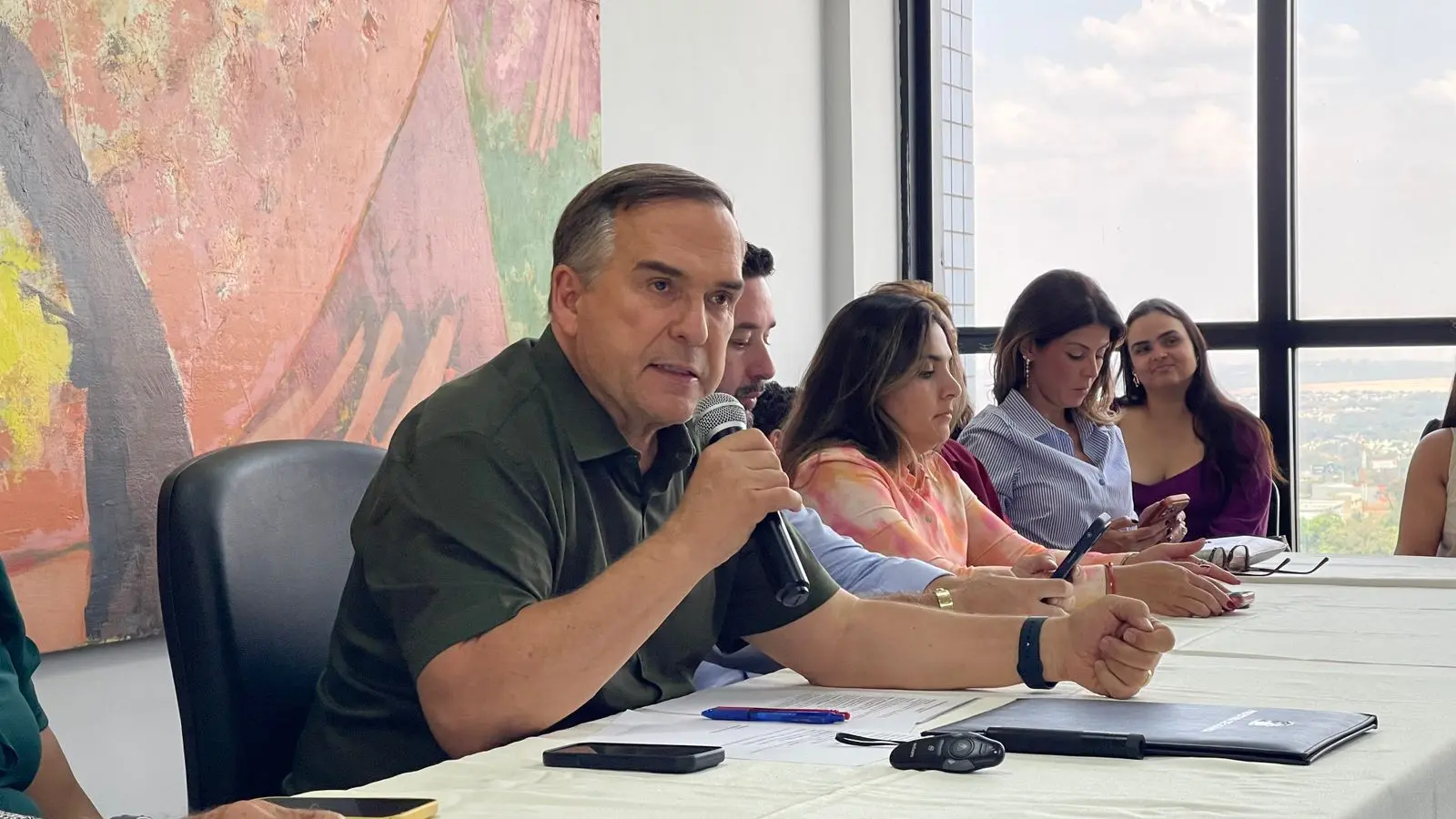 Mabel prepara decreto para responsabilizar quem impedir retirada de árvores com risco de queda