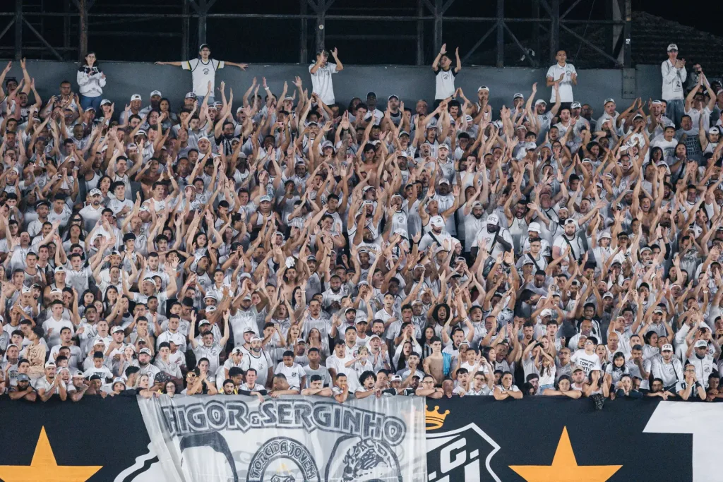 Torcida do Santos esgota ingressos para o clássico conta o Palmeiras na Vila Belmiro admin