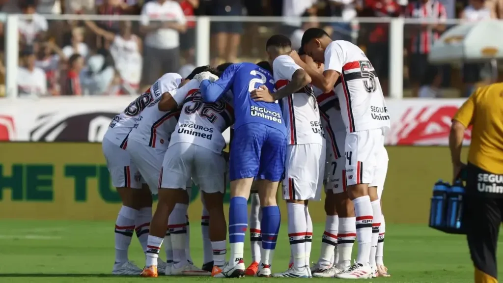 São Paulo tem oito pendurados antes de clássico contra Corinthians admin