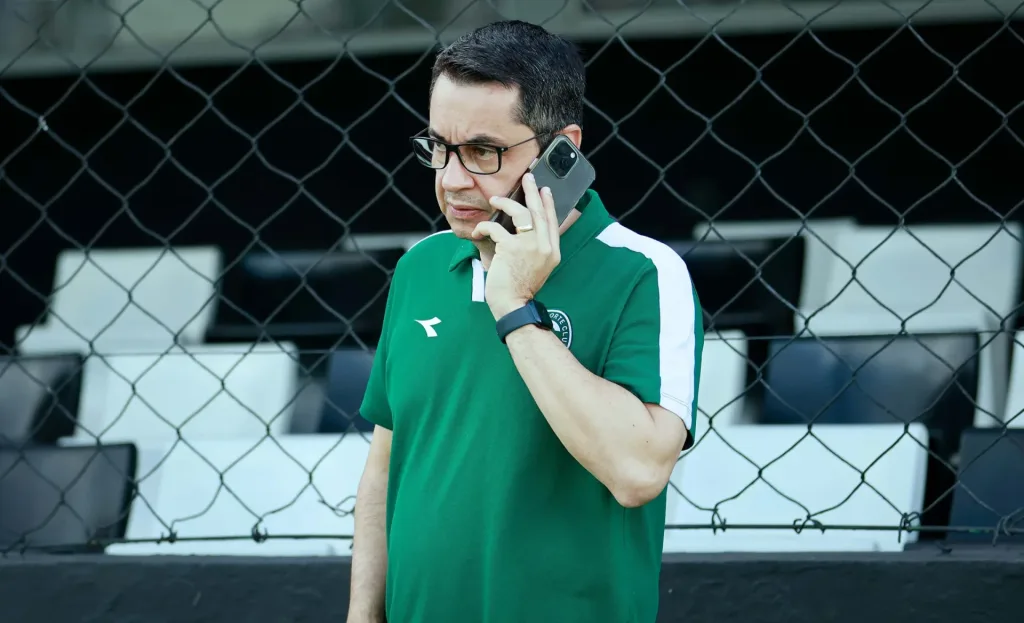 Aroldo Guidão: Presidente do Goiás renuncia em meio a atrasos salariais e decepção na Série B admin