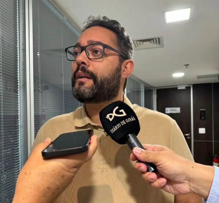 Deputados aliados a Daniel Vilela preparam Emenda Constitucional proibindo reeleição para presidência da Alego admin