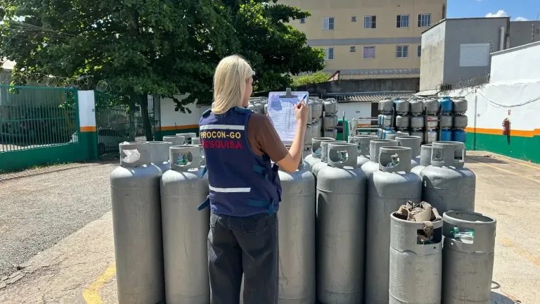 Pesquisa do Procon Goiás revela variação de até 25% no preço do gás de cozinha em Goiânia admin