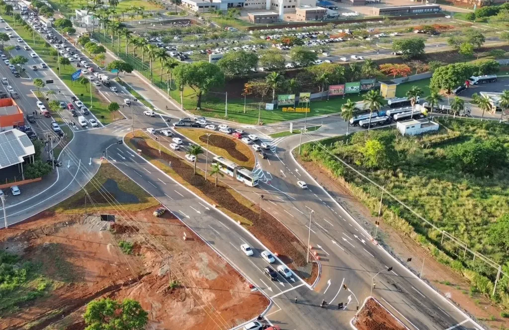 Prefeitura finaliza reconfiguração viária na GO-070 e destrava trânsito na Região Noroeste de Goiânia admin