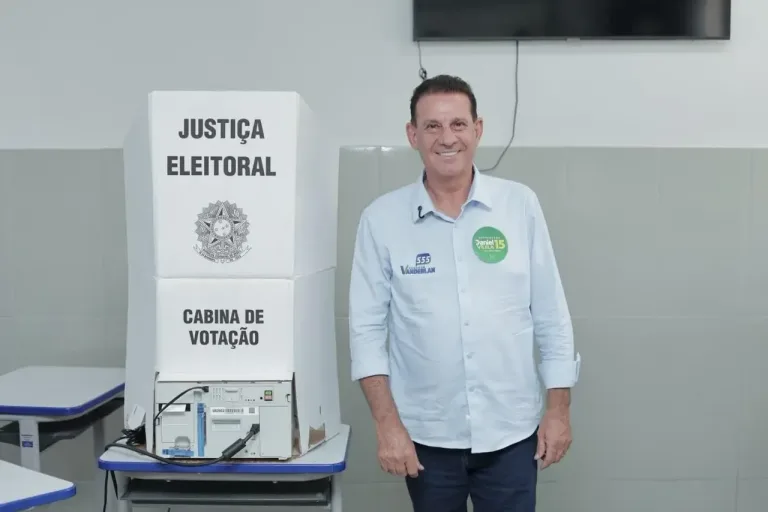 Vanderlan vota em Goiânia e fala em “colher frutos” do trabalho no Senado admin