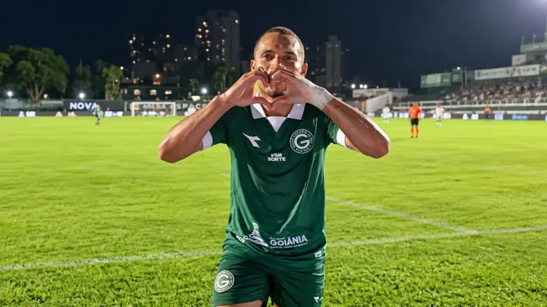 Série B: Goiás bate o Operário-PR fora de casa e ganha posições na briga pelo acesso admin